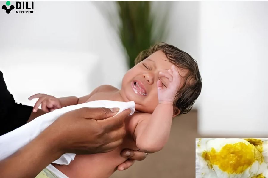 bé đi ngoài nhiều lần trong ngày 1