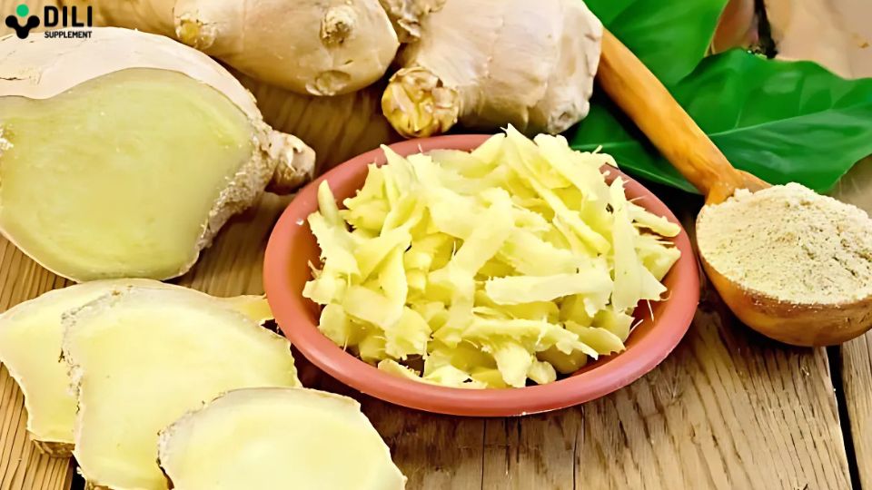 sau khi nôn say rượu nên ăn gì gừng